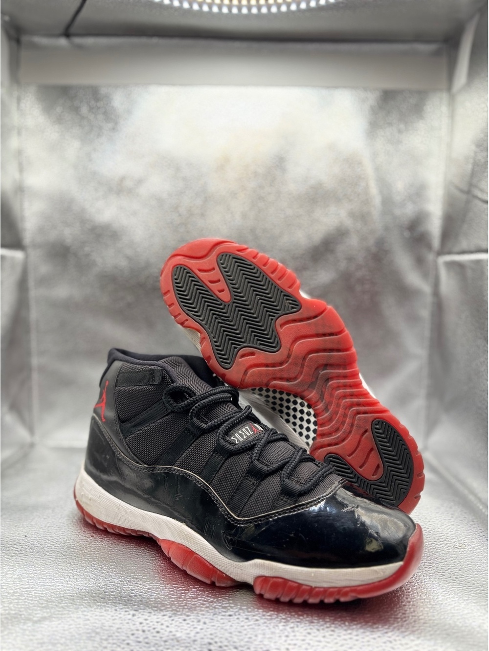 Air Jordan 11 playoffs bred 2019
